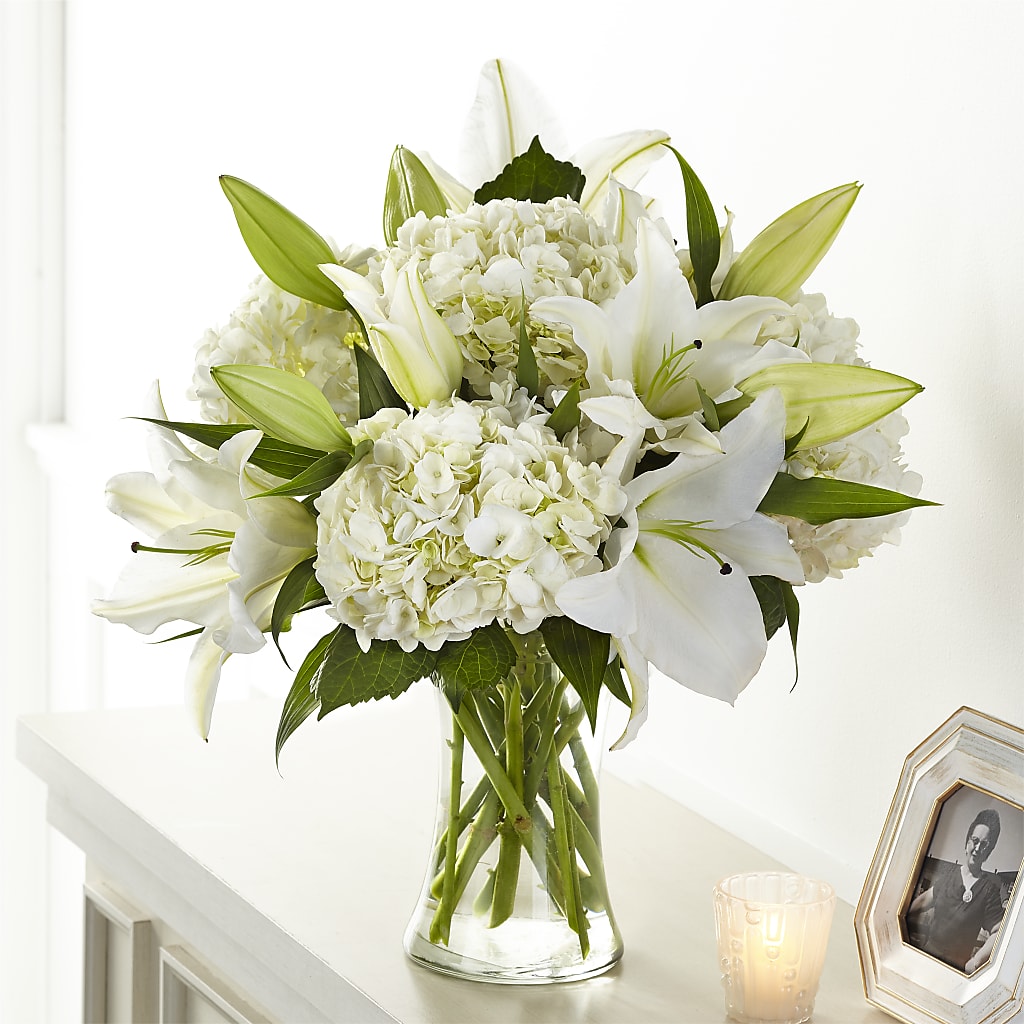 Compassionate Lily Bouquet – Grass Valley Florist, Grass Valley CA