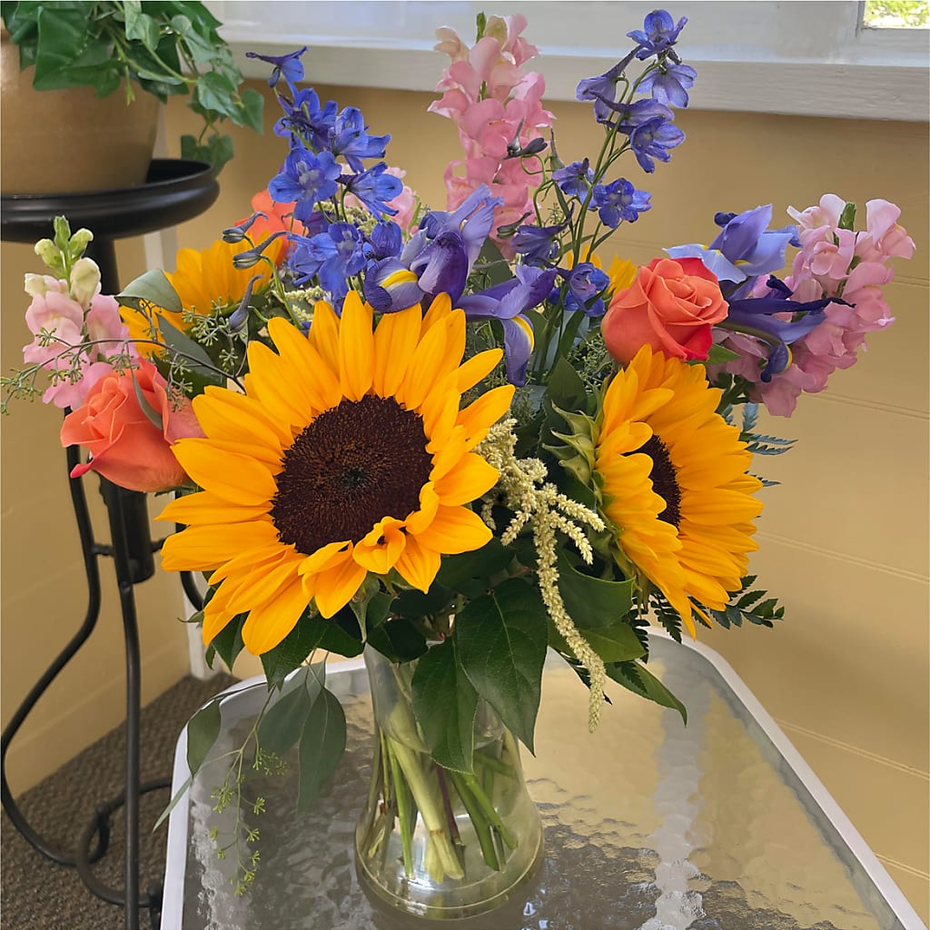 Rays of Life Bouquet –  Grass Valley Florist, Grass Valley CA
